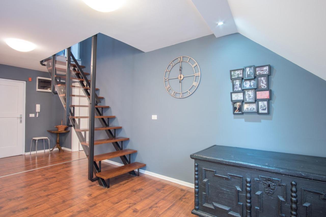 Apartment Old Town 3 Bedroom Presidential Loft *