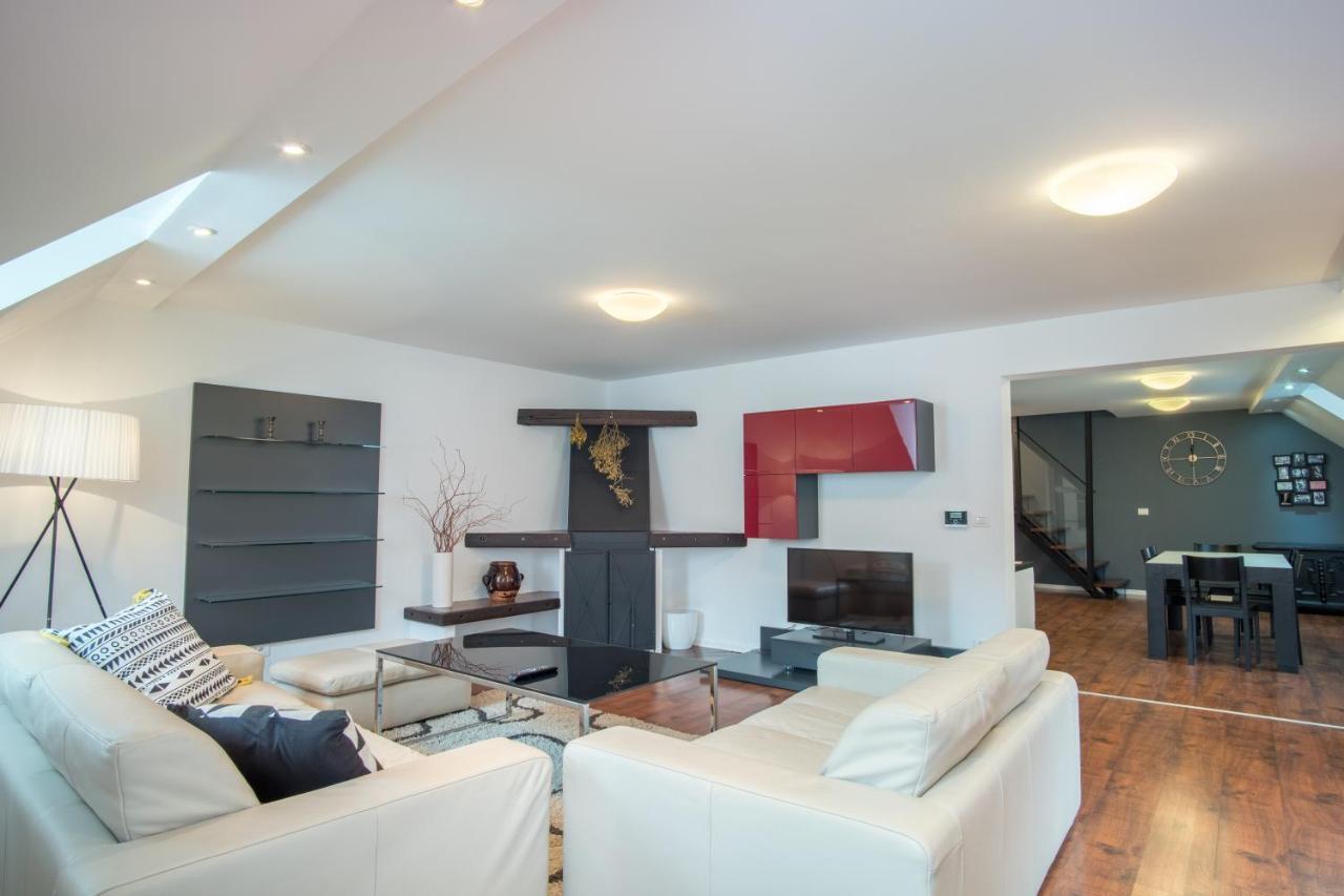 Old Town 3 Bedroom Presidential Loft Apartma *